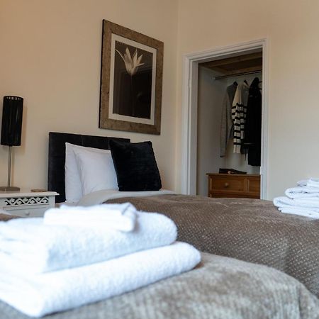 The Plumb Townhouse In Warwick Centre Villa Luaran gambar
