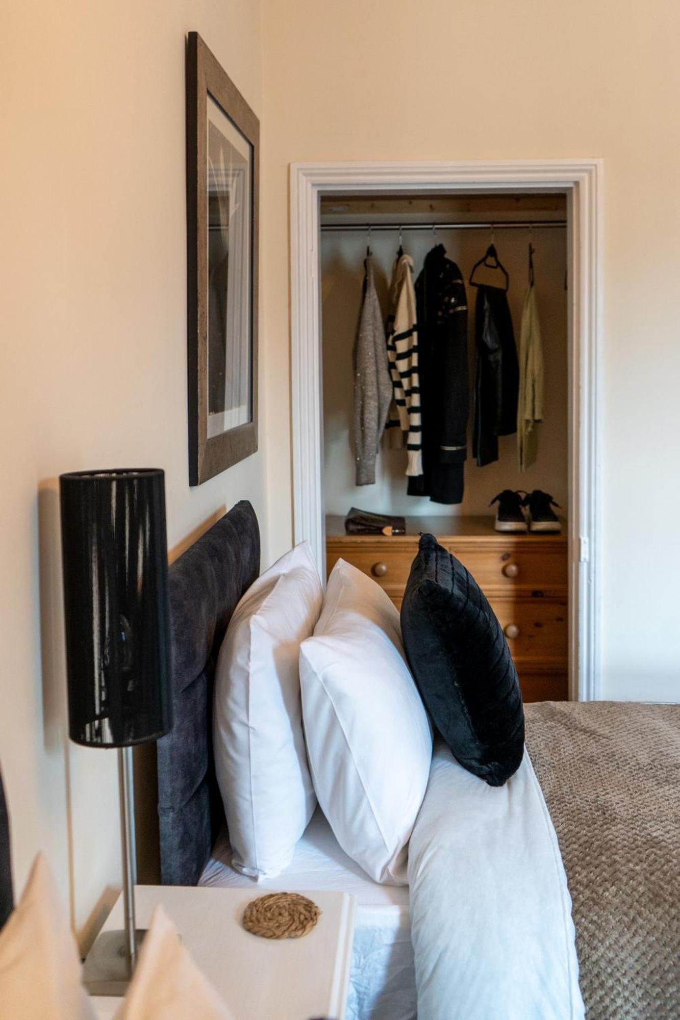 The Plumb Townhouse In Warwick Centre Villa Luaran gambar